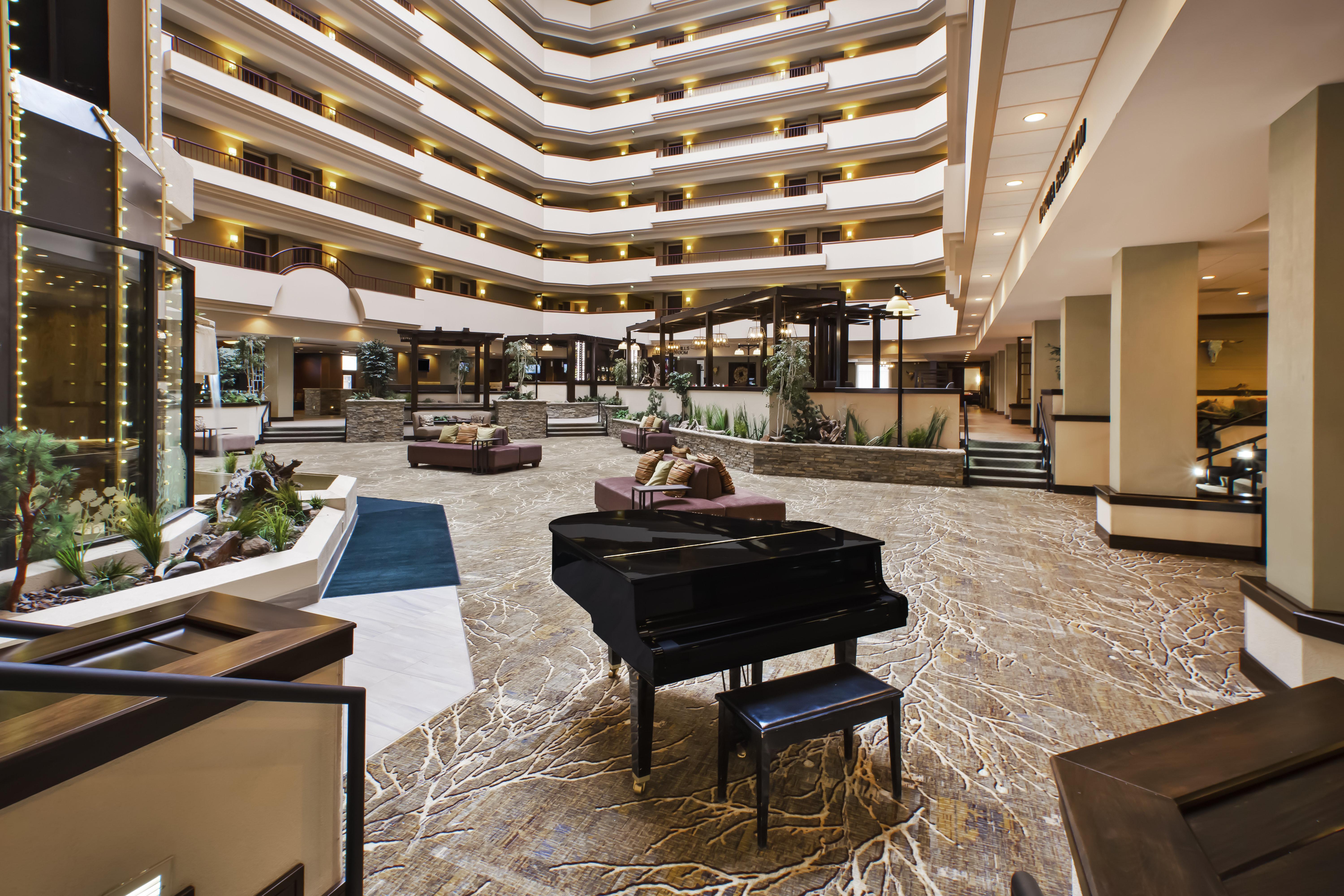 Doubletree By Hilton Rapid City Downtown Convention Center Exterior foto